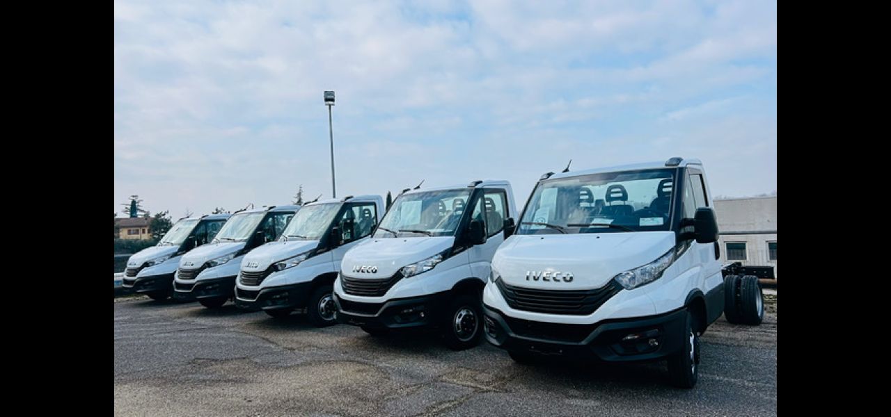 NEW IVECO DAILY - usata in vendita Abruzzo Marche 1
