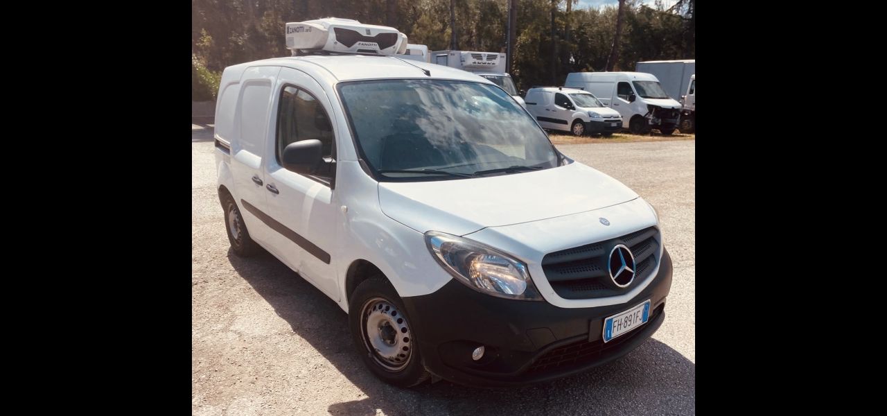 MERCEDES CITAN COIBENTATO E FRIGO - usata in vendita Abruzzo Marche 1