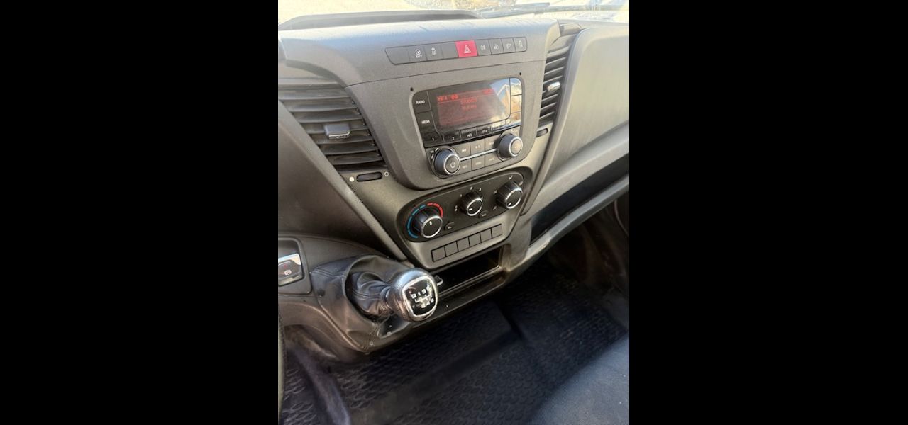 IVECO DAILY BOX E SPONDA - usata in vendita Abruzzo Marche 1