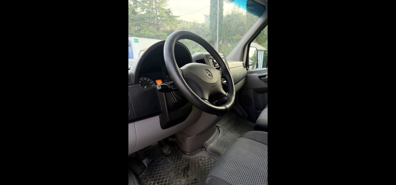 MERCEDES SPRINTER 3000CC - usata in vendita Abruzzo Marche 1