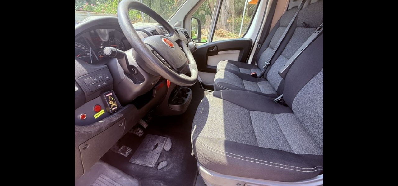 FIAT DUCATO DOPPIA CABINA E  GRU  - usata in vendita Abruzzo Marche 1